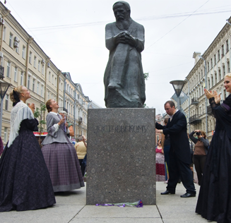 День Достоевского онлайн